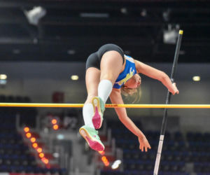 Halowe mistrzostwa Polski w Kujawsko-Pomorskiej Arenie Toruń. Zdjęcia kibiców i zawodników