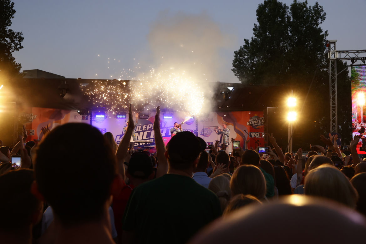Najlepszy Koncert Świata 2022: Fenomenalne występy gwiazd disco-polo! Zobacz naszą relację z Warszawy