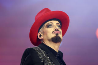 To już pewne! Boy George wystąpi na Eurowizji 2026. Nie uwierzycie, jaki kraj reprezentuje