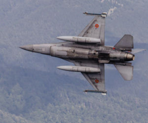 Rumuńskie F-16 zestrzeliło drona. Pierwsza taka interwencja w historii kraju