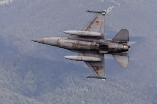 Rumuńskie F-16 zestrzeliło drona. Pierwsza taka interwencja w historii kraju