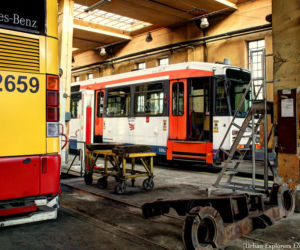 Najstarsza zajezdnia tramwajowa w Łodzi sfotografowana przez Radka Stępnia z Urban Explorers Łódź