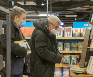 Podróże po mapie i świecie alkoholi
