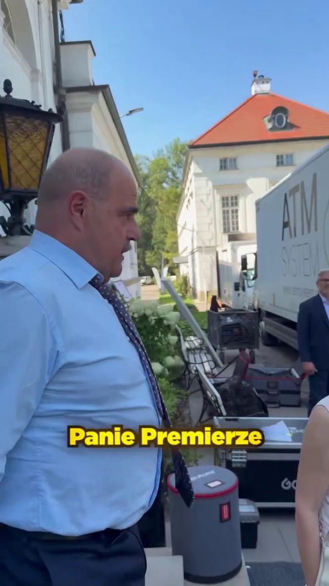 Artur Barciś chciał sprawdzić czy Tusk nosi perukę