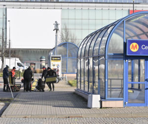 Dziwny obiekt w centrum Warszawy. Co tu powstaje? Stolica już stroi się na Boże Narodzenie!