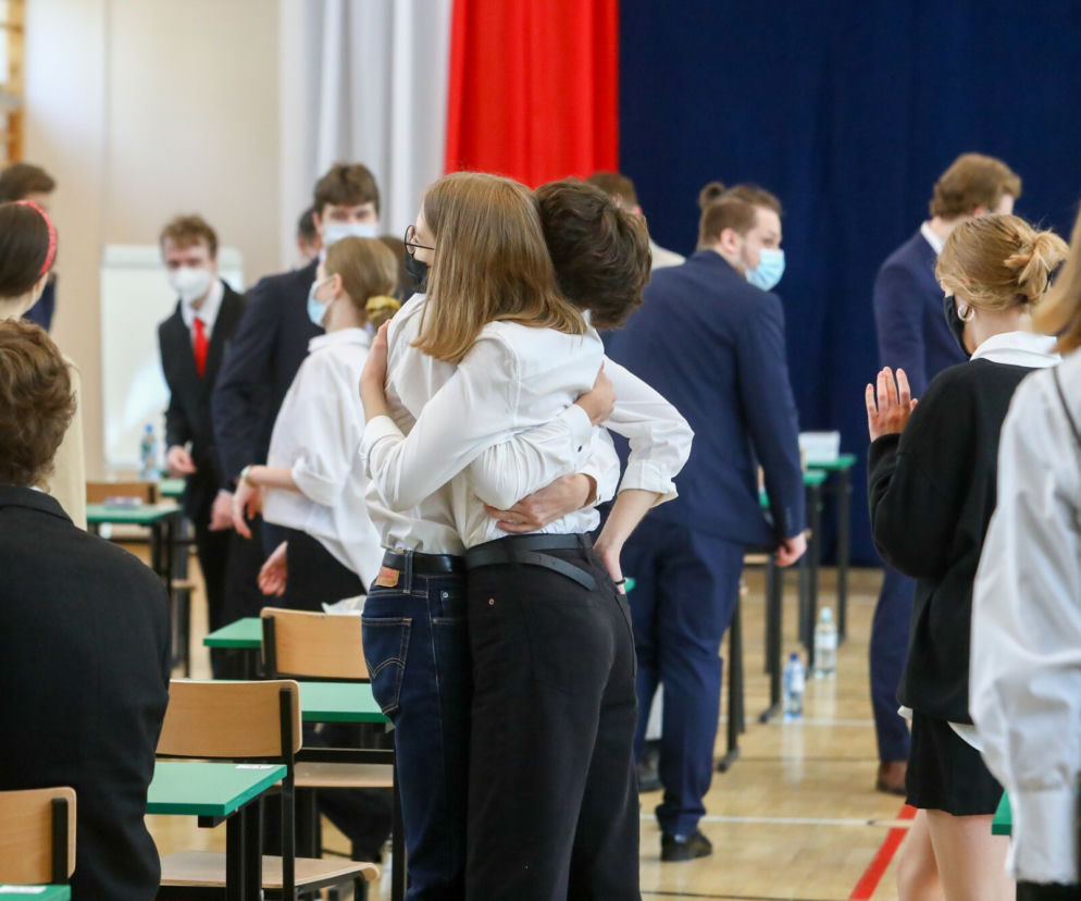 Matura w Polsce - arkusze CKE WYCIEKŁY. Komisja MOCNO zaostrza procedury!