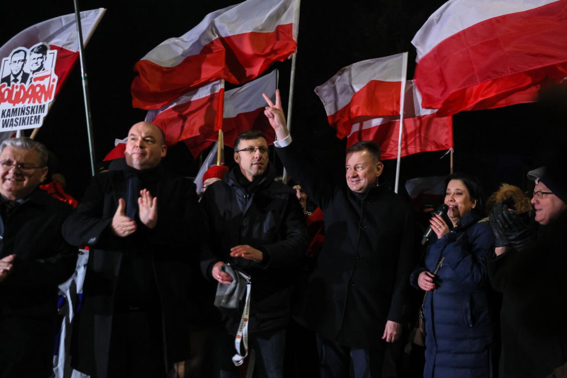 Manifestacje przed zakładami karnymi, w których przebywali Mariusz Kamiński i Maciej Wąsik