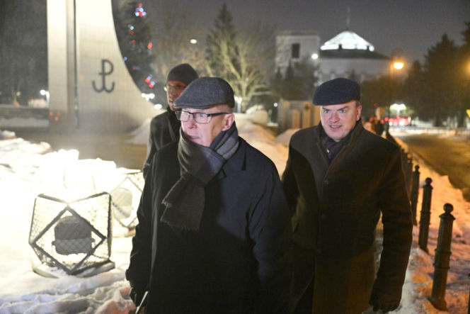 PiS rusza na wyjazdowe posiedzenie