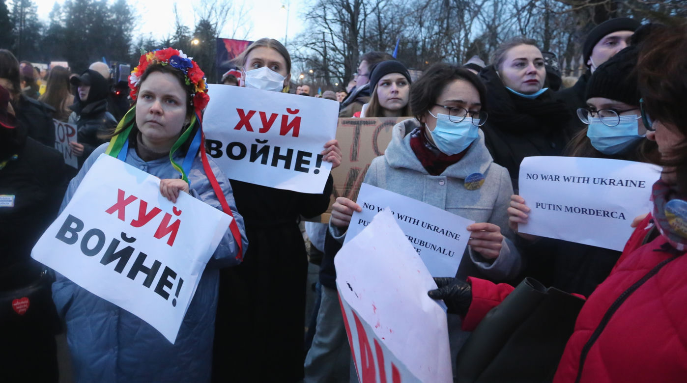 "Kijów-Warszawa jedna sprawa". Kolejny protest pod ambasadą Rosji
