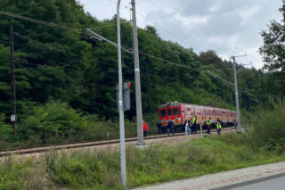 Koszmar na torowisku! 78-latek nie miał żadnych szans. Problemy z poruszaniem