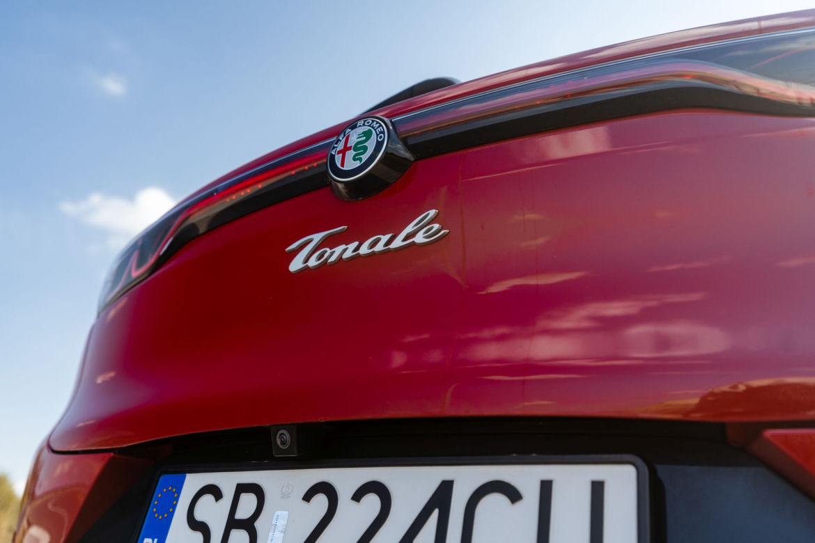 Alfa Romeo Tonale 1.5 T4 Hybrid 130 KM Edizione Speciale