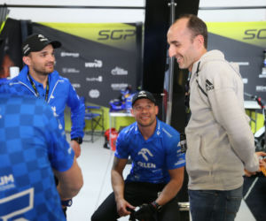 Robert Kubica i Marcin Gortat dopingują Bartosza Zmarzlika