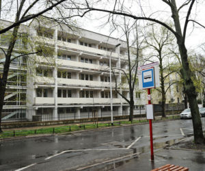 Rosyjski dozorca straszył dziennikarzy Super Expressu. Groza przy ul. Kieleckiej