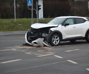 Kolizja na skrzyżowaniu ul. 26 Kwietnia i Santockiej