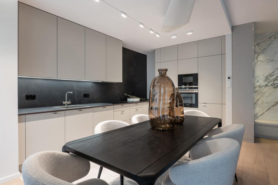 130-metrowy apartament pełen luksusu! Oryginalne i ponadczasowe wnętrza. Zobacz zdjęcia