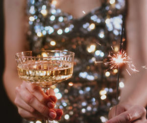 Bąbelkowe drinki na sylwestra. 9 przepisów, które Cię zachwycą