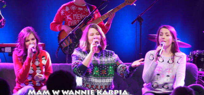 Frele - Mam w wannie karpia: świąteczne hity po śląsku [VIDEO] 