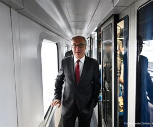 Marszałek Czarzasty pojechał pociągiem do Berlina