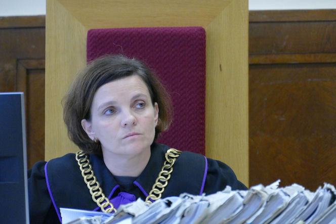 Prowadził dom pomocy jak z horroru. 12 pensjonariuszy nie żyje. „ Chyba nikt nie chciałby mieć tego na sumieniu”