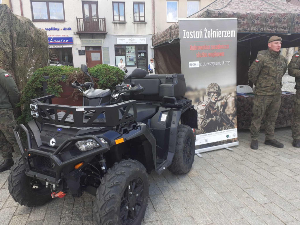 Ślubowanie uczniów ZDZ w Starachowicach (18.04.24.)