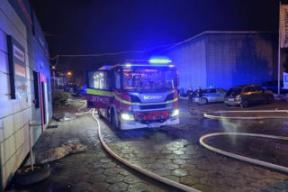 Ogień tuż przy areszcie w Warszawie. Służby musiały działać błyskawicznie