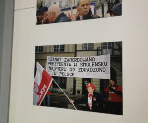 Kontrowersyjna wystawa z Urzędu Wojewódzkiego w Bydgoszczy trafi do prokuratury [ZDJĘCIA]