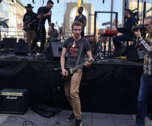 Layla na 1000 gitar! W Katowicach uczcili rocznicę koncertu Erica Claptona