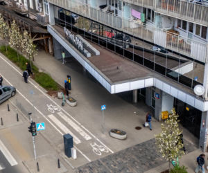 Blok przy Targowej 42 w Warszawie