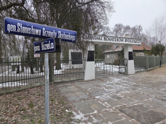 Schody do nieba w Bydgoszczy. Ponad 150 stopni, by dostać się na Wzgórze Wolności