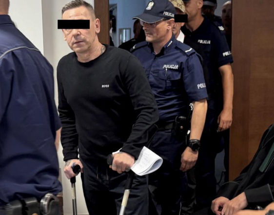 Krwawe porachunki w pizzerii. Wyciągnęli pistolety, maczety i koktajle Mołotowa