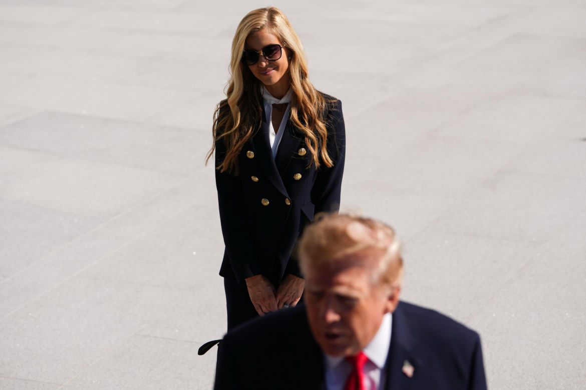 Media masakrują nową rzeczniczkę Trumpa! Piękna blondynka kocha się w prezydencie?