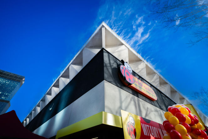 Biedronka - budynek projektu Stanisława Kwaśniewicza w Katowicach