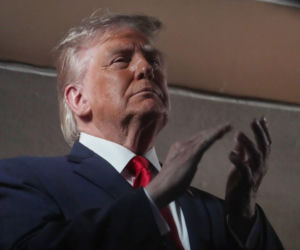 Trump wygwizdany przez kibiców na meczu finałowym NBA w Nowym Jorku, wcześniej zasnął