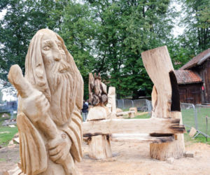 Te ławki robią wrażenie! Nowa atrakcja w Węgorzewie [ZDJĘCIA]