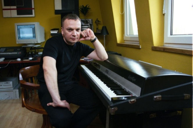 GRZEGORZ CIECHOWSKI