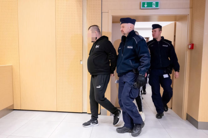 Przed Sądem Okręgowym w Poznaniu stanęli oskarżeni o porwanie i próbę zgwałcenia 16-latka