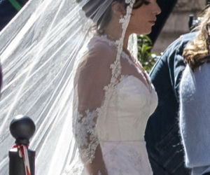 Lady Gaga w sukni ślubnej na planie House of Gucci