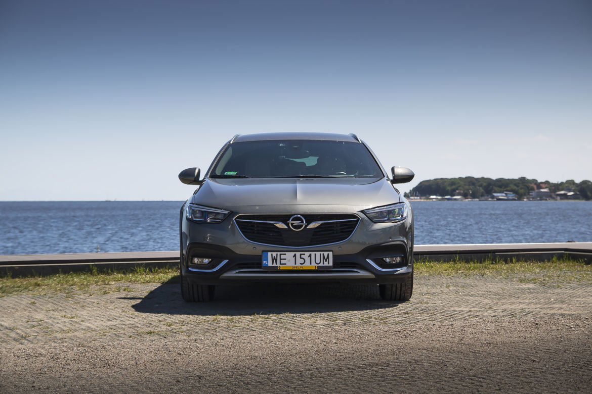 Opel Insignia Country Tourer 1.6 Turbo 200 KM A6