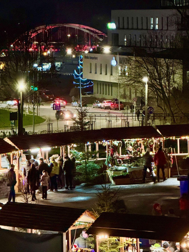 Świąteczny Jarmark w centrum Starachowic. Zobacz zdjęcia!