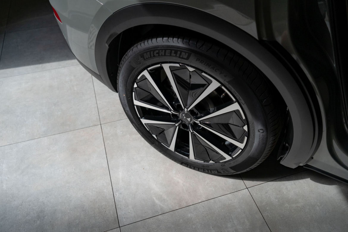 Nowy DS 7 (2023)