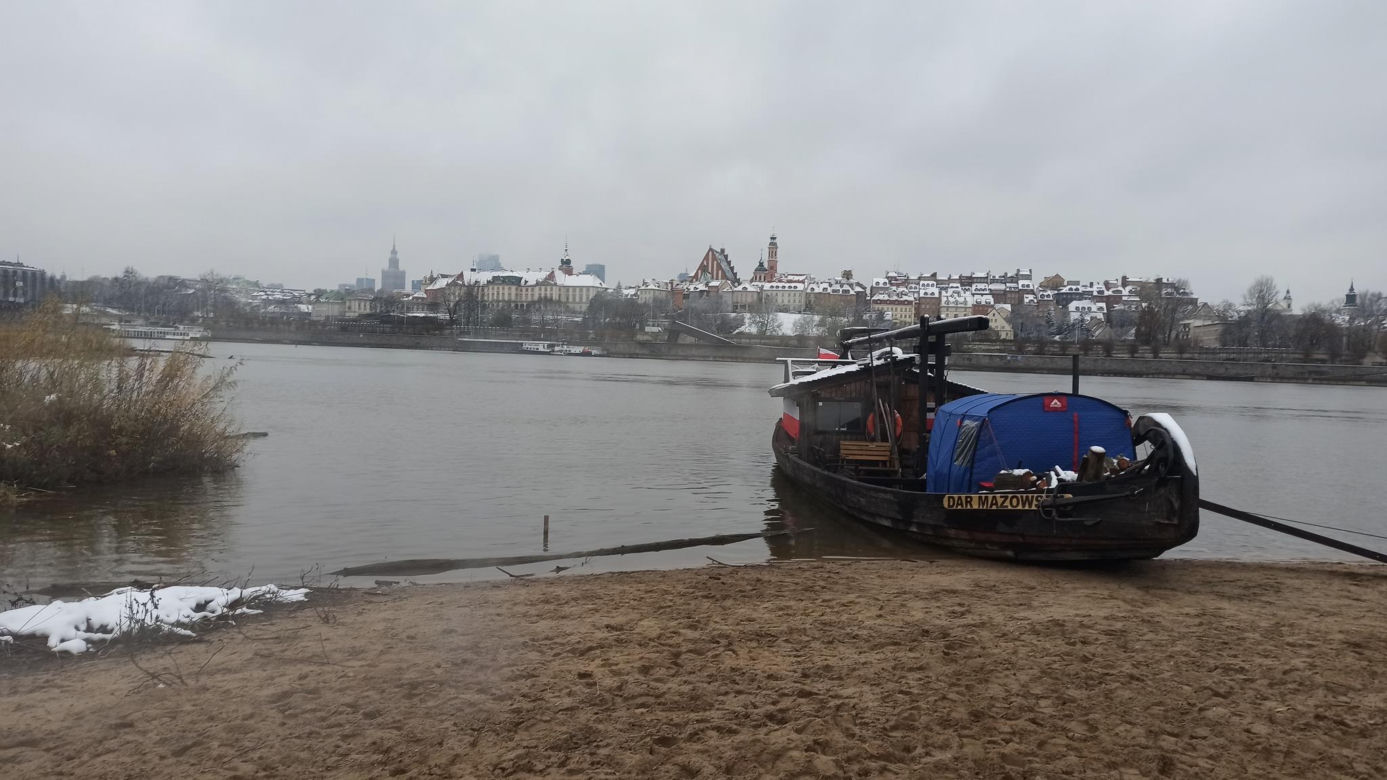 Warszawa morsuje! Gdzie i jak wchodzić do lodowatej wody? 