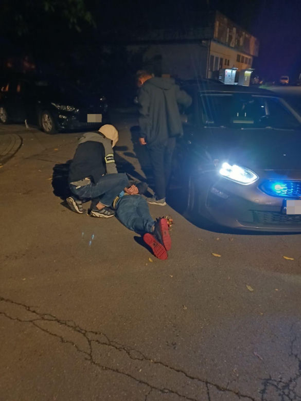 Tarnowscy policjanci zatrzymali seryjnego włamywacza