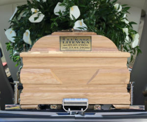 Poseł Łukasz Litewka spoczął w honorowym miejscu