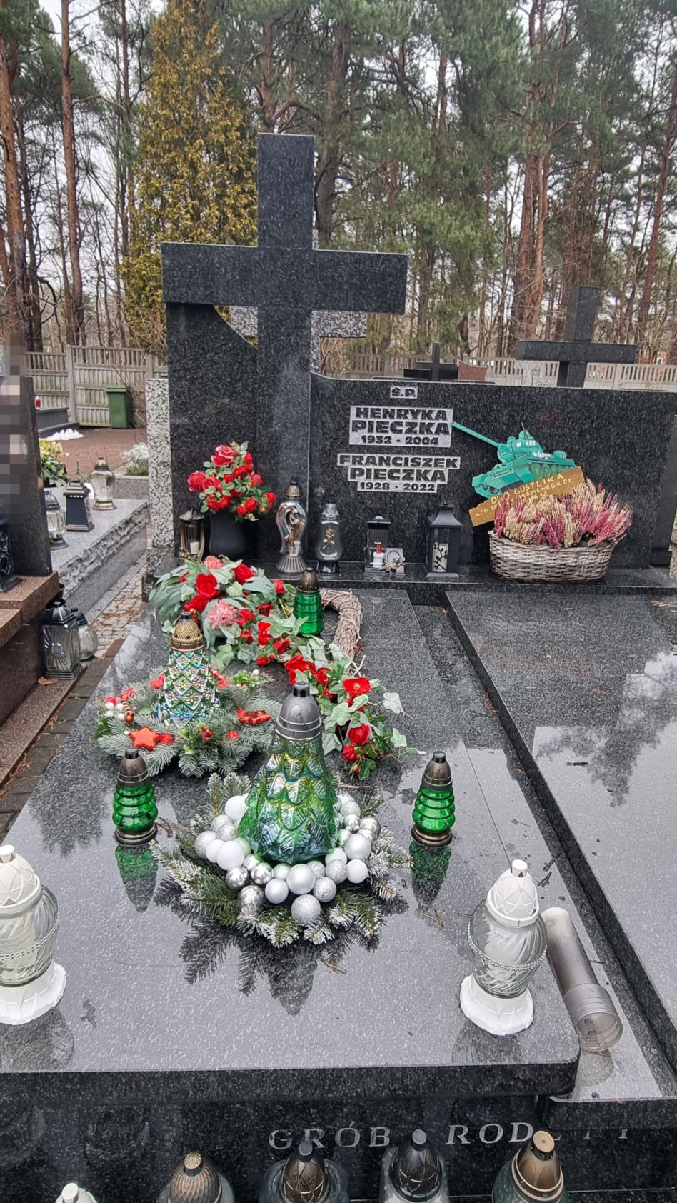 Franciszek Pieczka - tak wygląda dziś grób słynnego aktora