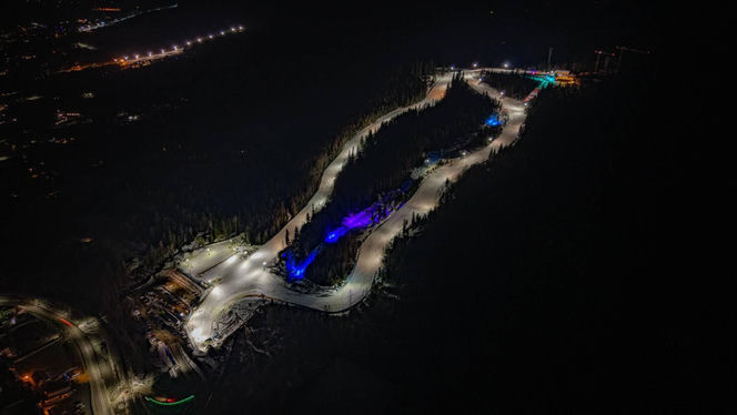 Zimowa magia w sercu Beskidów. Wisła dla rodzin i miłośników sportów!