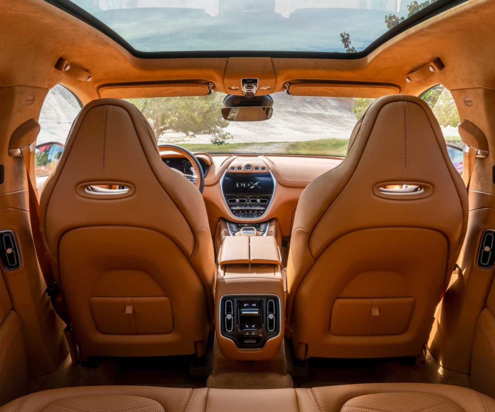 Aston Martin DBX - wnętrze