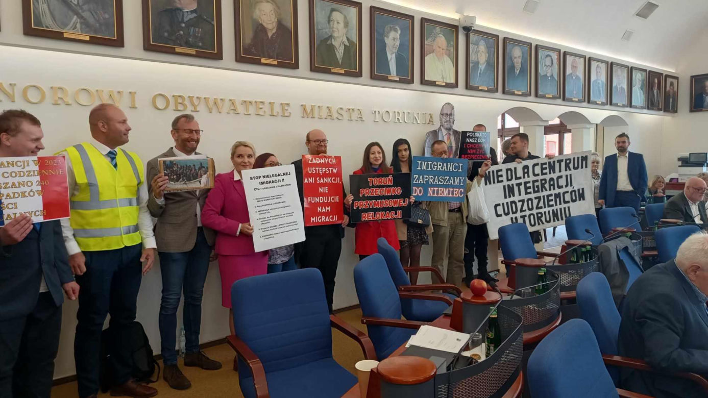 Protestowali przeciwko utworzeniu Centrum Integracji Cudzoziemców w Toruniu