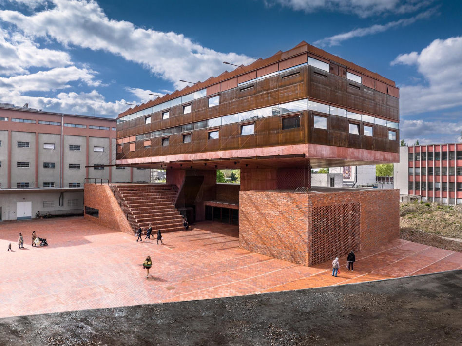 GAMPA i Przestrzeń Publiczna Młynów Automatycznych. Pardubice / Šépka architekti