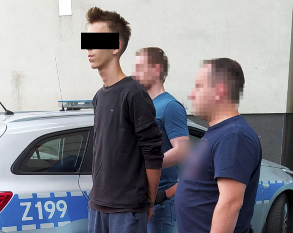 Szajka nastolatków oszukiwała emerytów