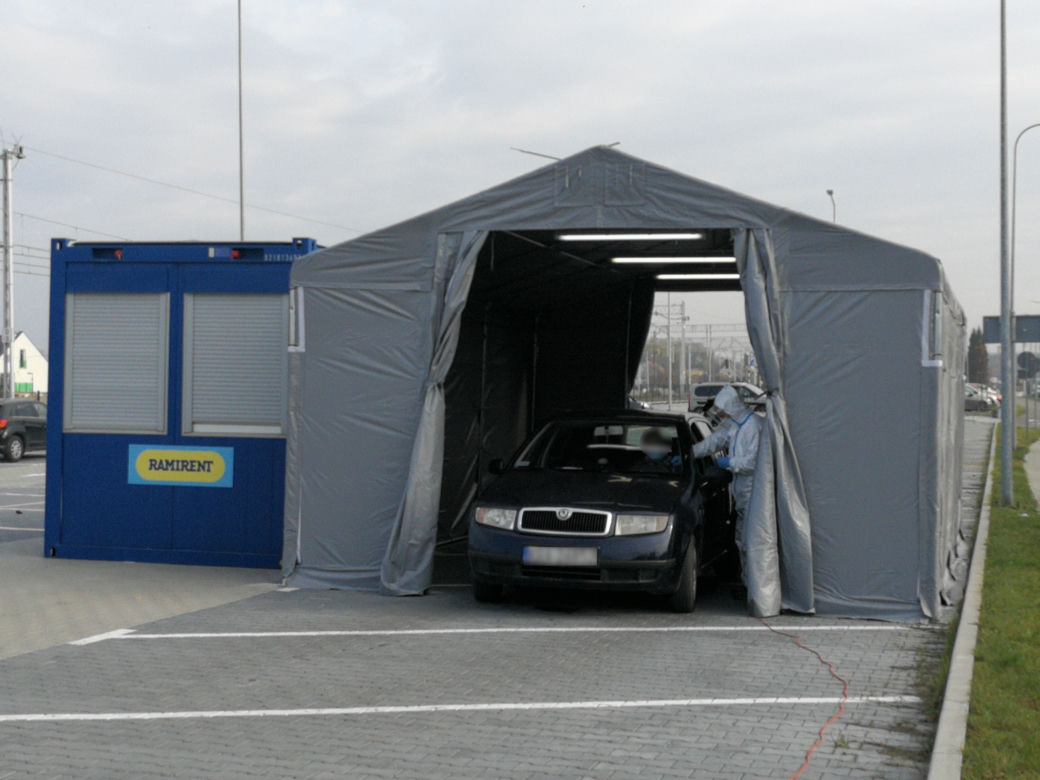 Gigantyczne kolejki do testów na koronawirusa